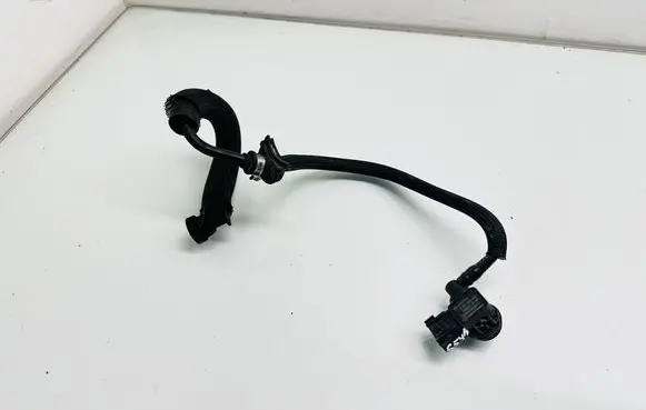 Volvo V70 Vacuum line/pipe/hose 0261230305 130809T003001C