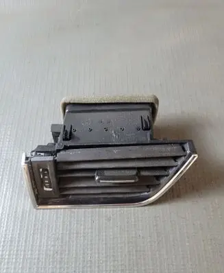 Skoda Octavia Mk3 (5E) Dashboard side air vent grill/cover trim 5E0819701C 5E0820701C