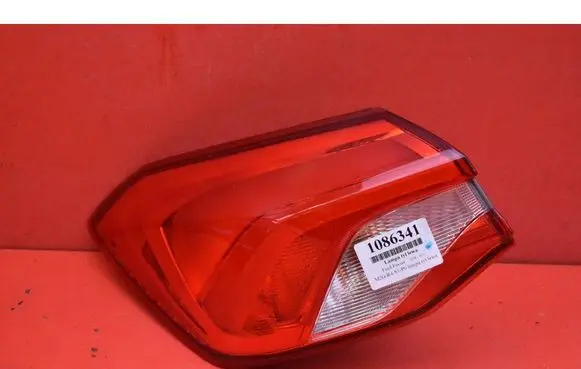 Ford Focus Rear/tail lights JX7B13405DG