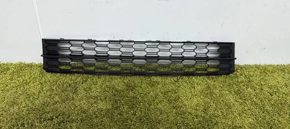 Skoda Octavia Mk3 (5E) Front bumper lower grill 5e0853677j