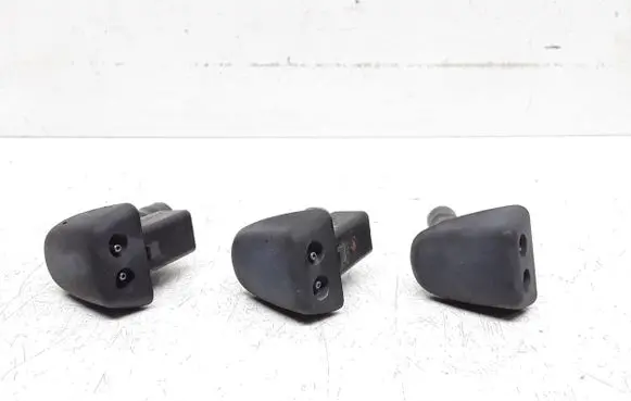 Volvo V40 Windshield washer spray nozzle 