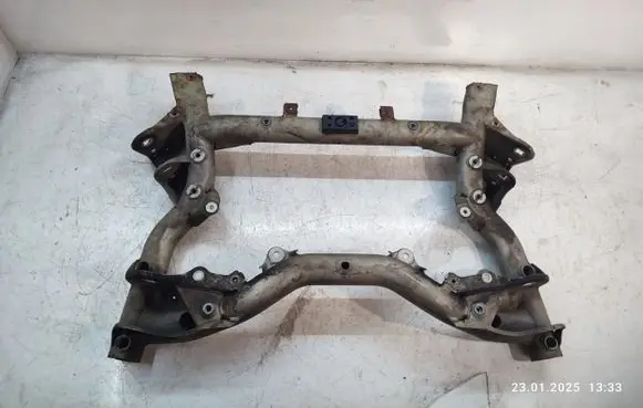 Mercedes-Benz CLS C218 X218 Front subframe
