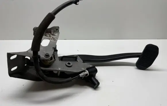 Ford F150 Brake pedal GZM8A ML342D264BC