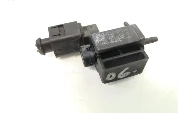 Volkswagen Golf I Vacuum valve 037906283C 72288000