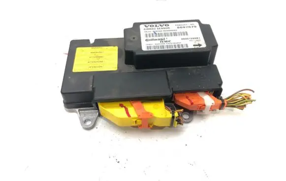 Volvo V50 Airbag deployment crash/impact sensor 8697679