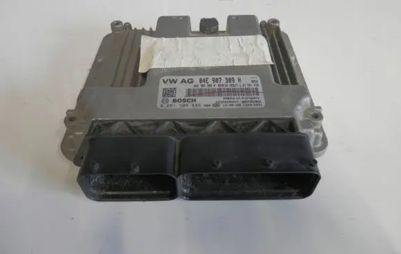 Volkswagen Jetta VI Engine control unit/module 04E907309H