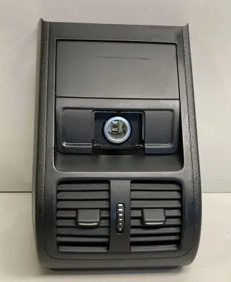Volkswagen PASSAT B7 Rear air vent grill 3C0819203 3C0863615