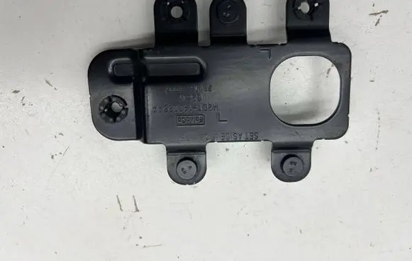 Ford Bronco Distronic sensor bracket M2DT9G853AC M2DT14C022AA G261Y