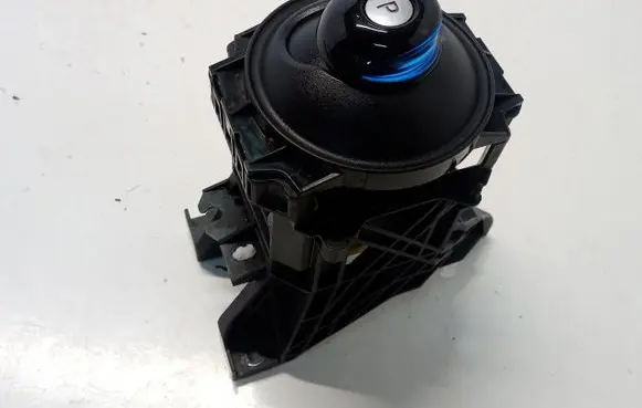 Nissan Leaf II (ZE1) Gear selector/shifter in gearbox 17737756710