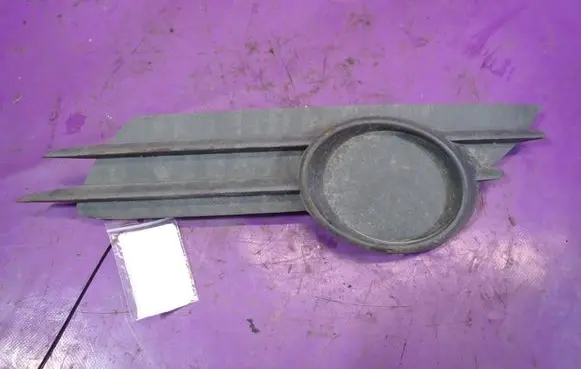 Opel Corsa D Front bumper lower grill 475498858
