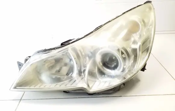 Subaru Legacy Headlight/headlamp KOITO10020064