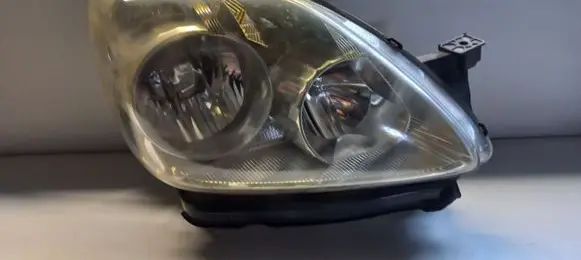 Honda CR-V Headlight/headlamp