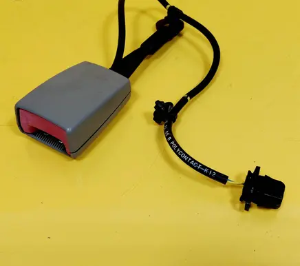 Audi A8 S8 D3 4E Front seatbelt buckle 4E0857756