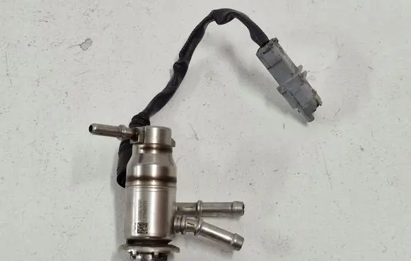 Renault Scenic IV - Grand scenic IV AdBlue injector 208997976R