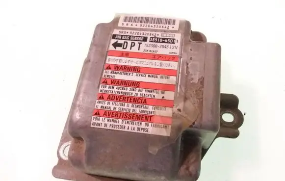 Suzuki Grand Vitara I Airbag control unit/module
