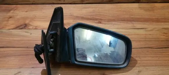 Mazda 121 Front door electric wing mirror