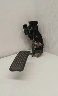 Toyota Avensis T250 Accelerator throttle pedal 8928152021