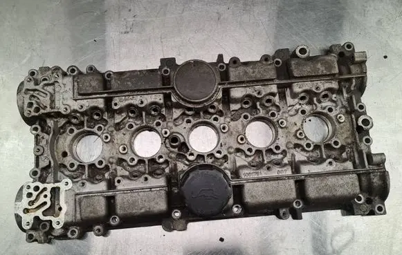 Volvo S60 Engine head 1001761