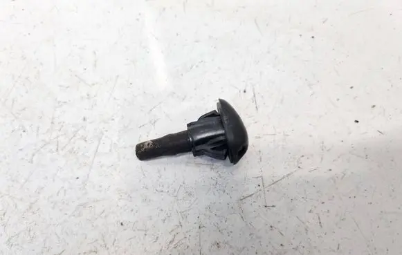 Windshield washer spray nozzle