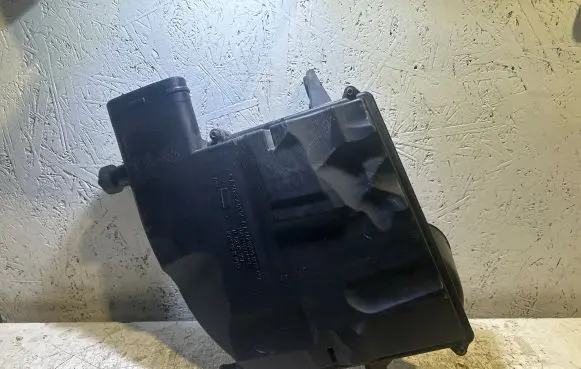 Mercedes-Benz E W211 Air filter box A6420901901 4602185907 A6420940304