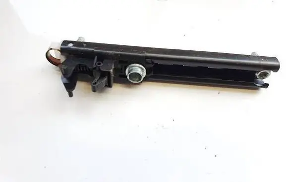 Opel Zafira B Seat belt adjustment rail 13193568