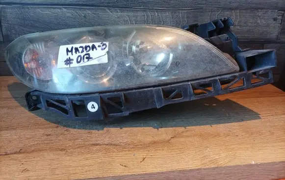 Mazda 3 I Headlight/headlamp