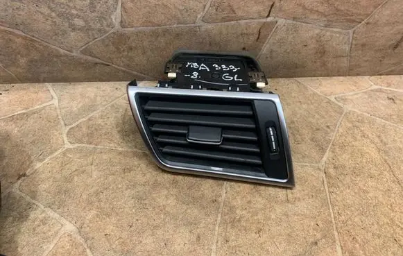 Mercedes-Benz GL X166 Dashboard air vent grill cover trim A1668300154