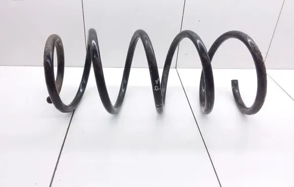 Volkswagen Polo III 6N 6N2 6NF Front coil spring