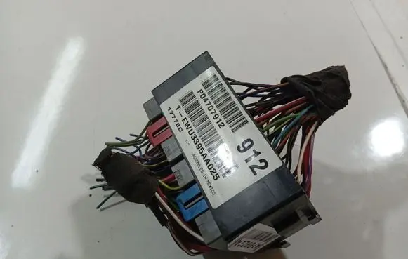 Chrysler Voyager Fuse box set P04707912