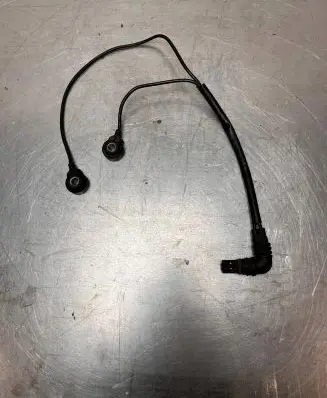 BMW 7 E65 E66 Detonation knock sensor 0261231136