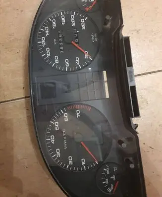 Audi 80 90 S2 B4 Speedometer (instrument cluster) 110008563006 8A0919033N