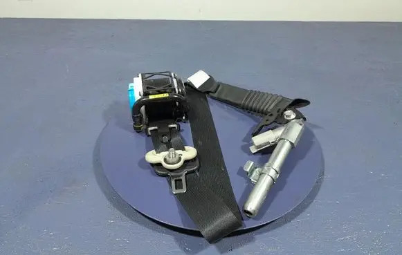 Mazda 6 Front seatbelt TKAH2H978
