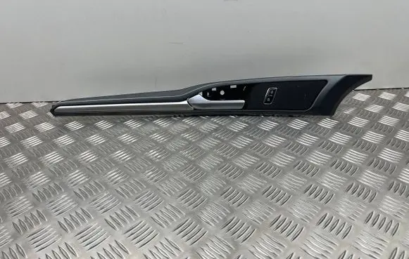 Ford Fusion II Front door interior handle DS7319B153BA