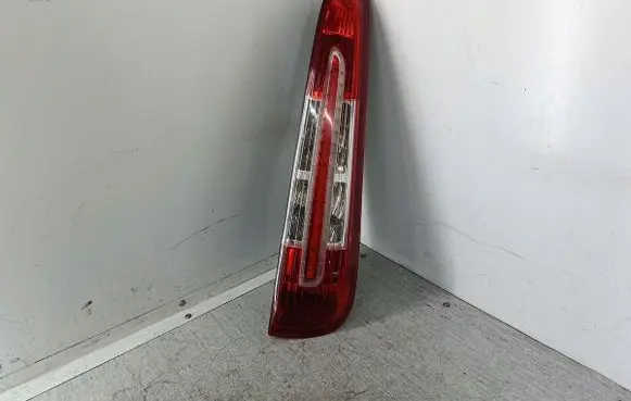 Ford Focus C-MAX Rear/tail lights HELLA