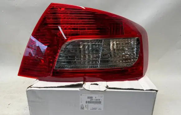 Peugeot 407 Rear/tail lights 9689089080