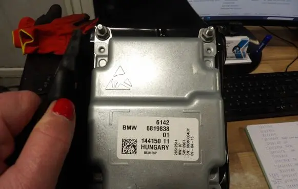 BMW 3 F30 F35 F31 Battery control module 6819838 BCU150P 14415011