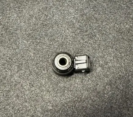 BMW 5 F10 F11 Detonation knock sensor 7598861