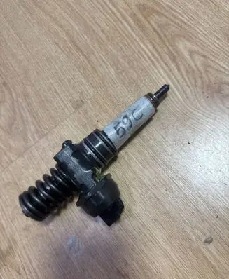 Seat Toledo III (5P) Fuel injector 0414720215 038130073AG