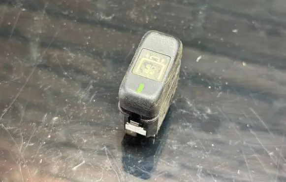 Mercedes-Benz Vario Other switches/knobs/shifts 145924V8A 0025456907