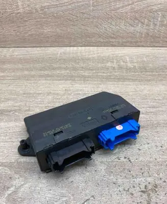 Renault Laguna I Comfort/convenience module 73846847 6025307170A