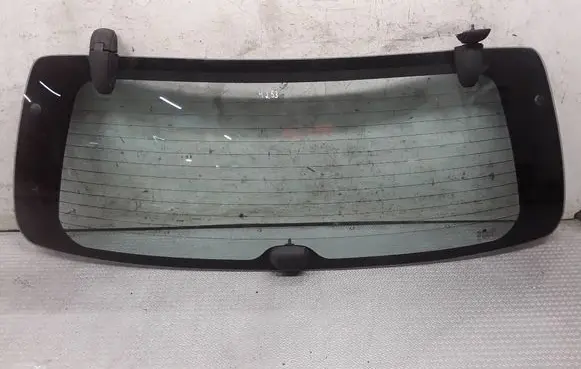 KIA Sorento Opening tailgate glass 