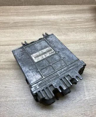 Renault Laguna I Engine control unit/module ECU 7700108382 7700105952 0281001766