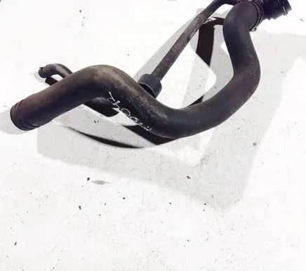 Volkswagen Golf V Engine coolant pipe/hose