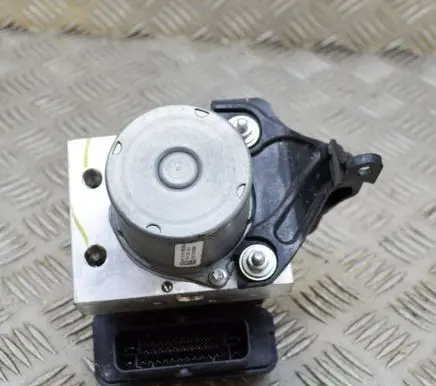 Tesla Model 3 ABS Pump 104474500B 110354100A