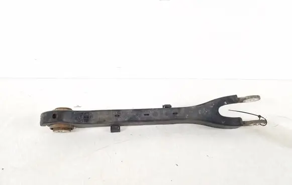 Mercedes-Benz C W204 Rear control arm A2043500029