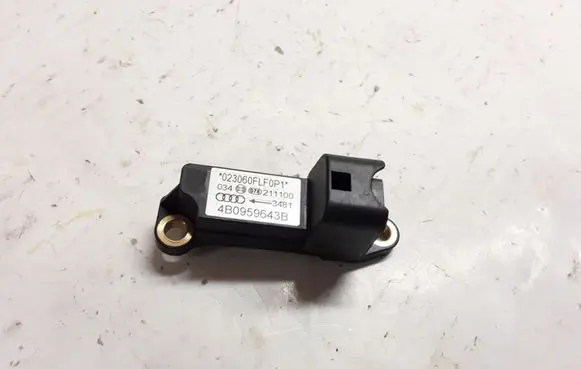 Audi A6 S6 C5 4B Airbag deployment crash/impact sensor 4B0959643B