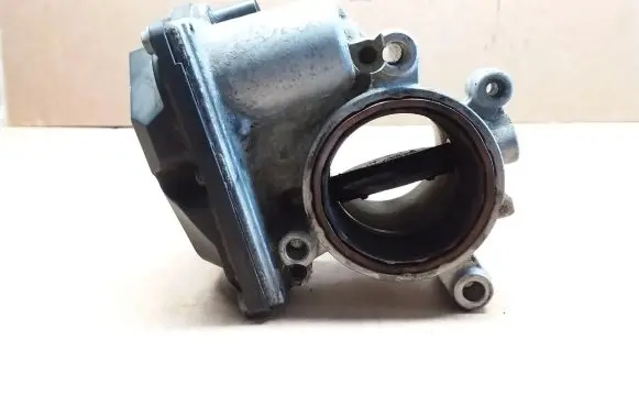 Audi A4 S4 B8 8K Throttle valve 03L128063E