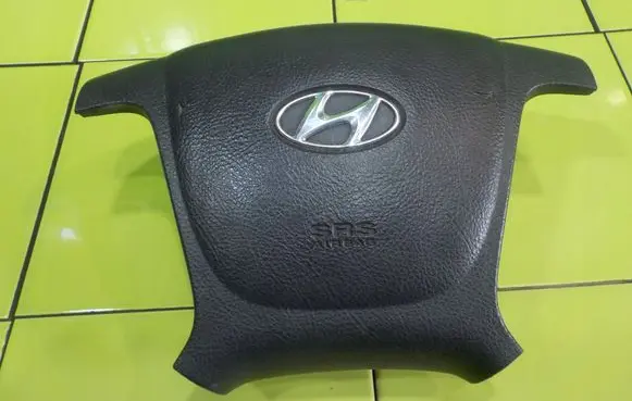 Hyundai Santa Fe Steering wheel airbag 