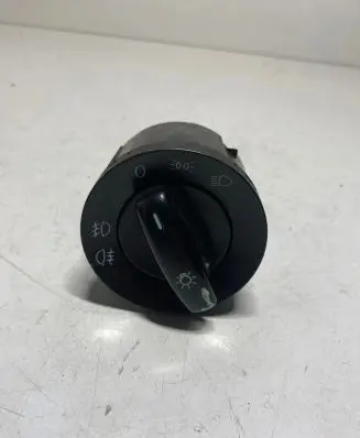 Volkswagen Golf V Light switch