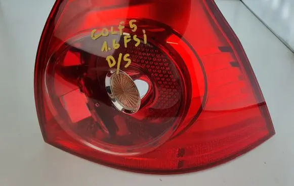 Volkswagen Golf V Rear/tail lights 1K6945096E 028490202